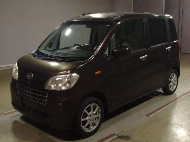 4111 Daihatsu Tanto exe L455S 2011 г. (TAA Hyogo)